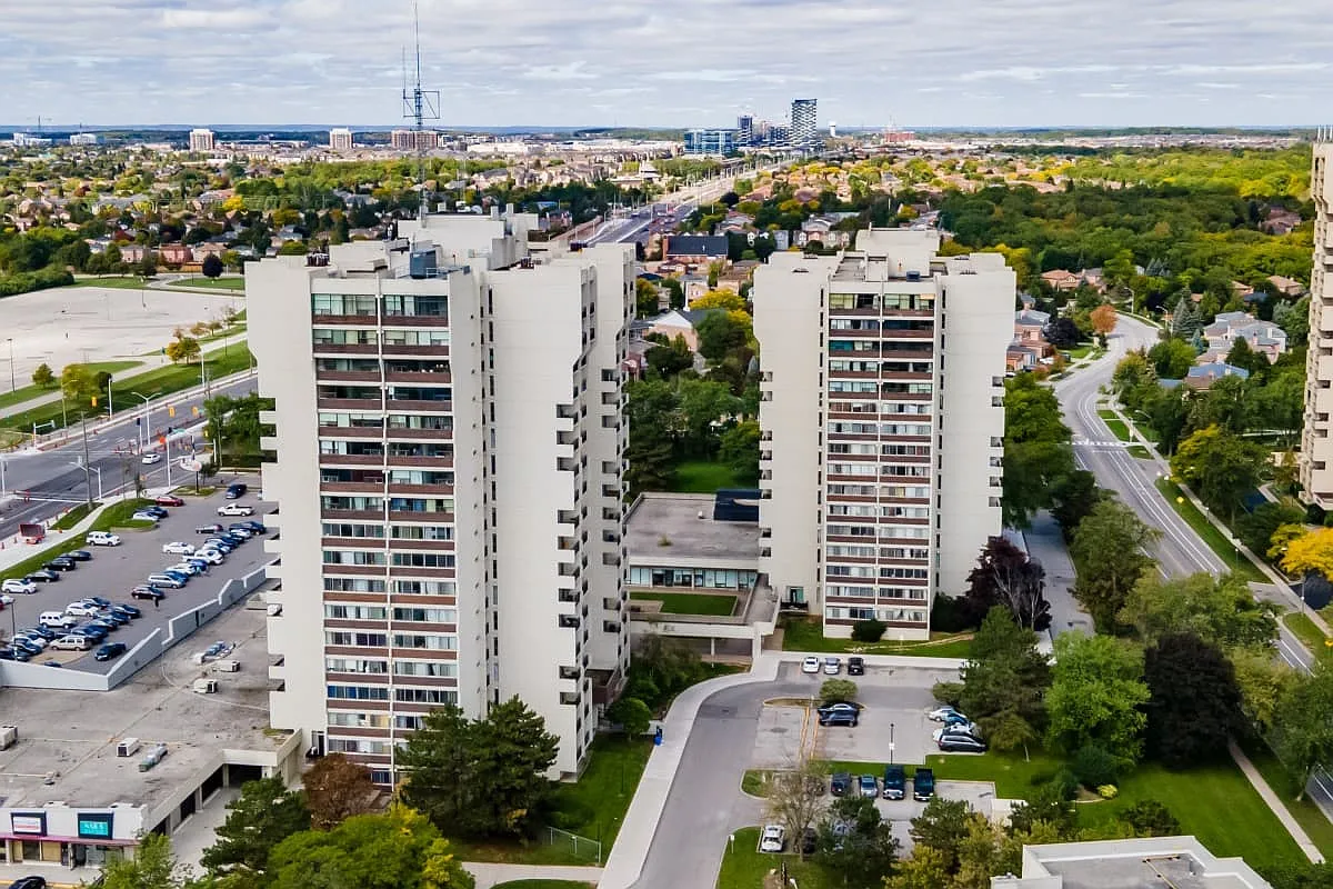 White Oaks Apartments — Photo 2