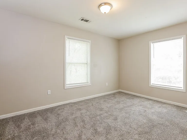 730 Parker St — Photo 11