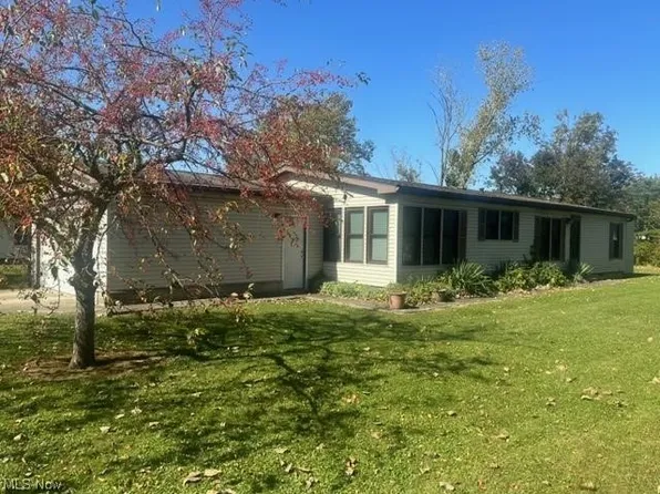 267 Stable Dr, Lagrange, OH 44050