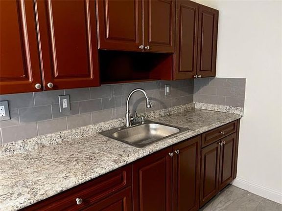 5th image of 1335 S Dixie Hwy APT 420