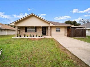 111 Cedar St, Waco, TX 76705
