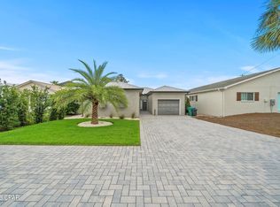 21504 Palm Ave, Panama City Beach, FL 32413