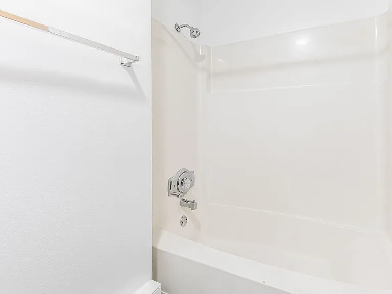 Prime W Apartments — Photo 32