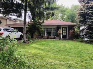 32 Hopperton Dr, Toronto, ON M2L2S6