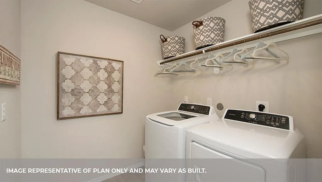 4 bed, 2.0 bath, 1890 sqft, $2,250 — Photo 4