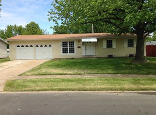 1225 Jackson Ln, Florissant, MO