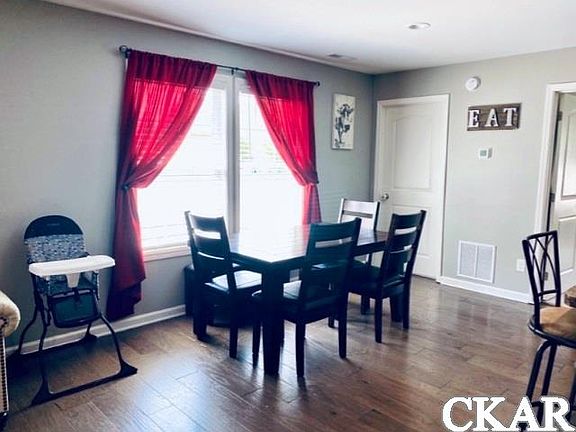 4th image of 344 Oxford Cir