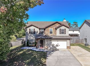 2712 Youngwood Ln, Opelika, AL 36801
