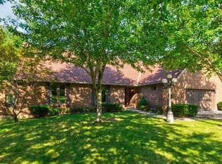 6312 N Askew Ave, Gladstone, MO 64119