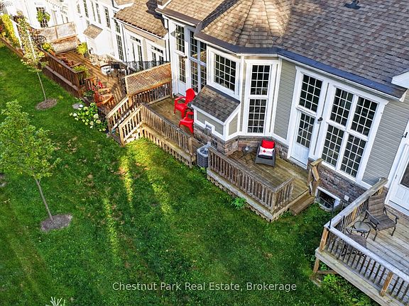 3rd image of 7 Stormont Ct
