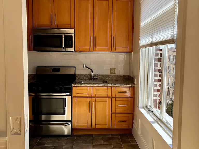 Updated kitchen off main living area