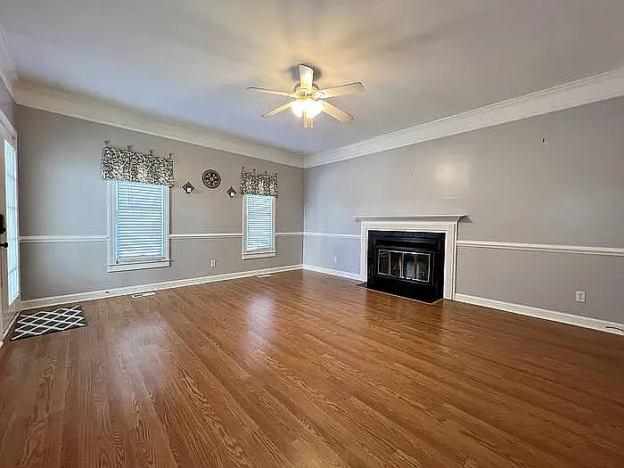102 Ashley Ct — Photo 5