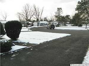 2nd image of 13 Sherwood Ct