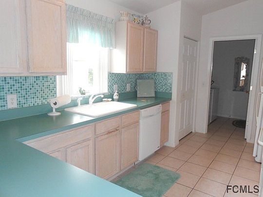 4th image of 300 N 5th St