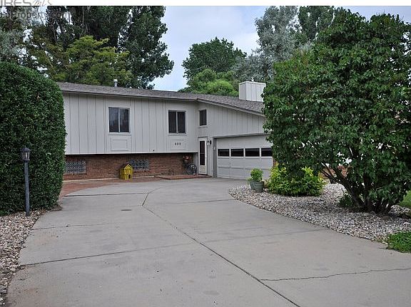 Side Load Oversized Garage
