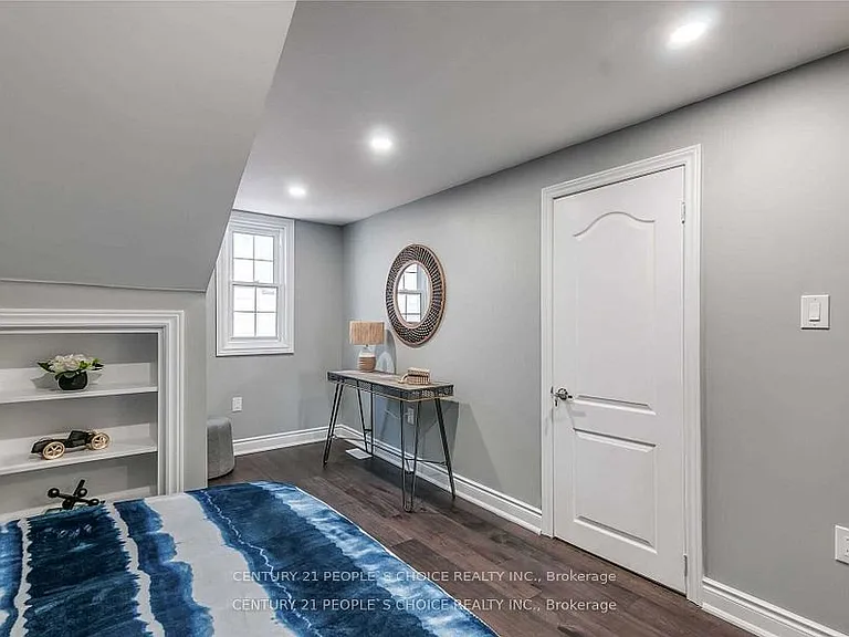 1226 Oxford Ave — Photo 24