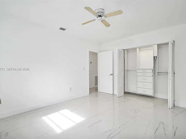 230 Cranwood Dr — Photo 22