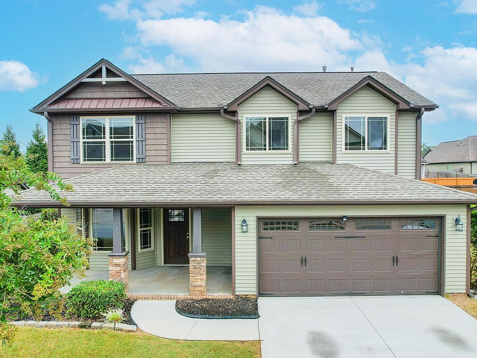 1st image of 7 Dunsborough Dr