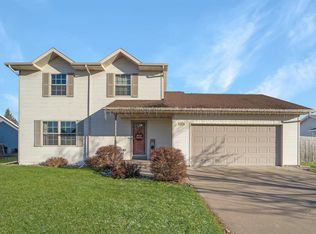 820 McKinley Ave, Omro, WI 54963