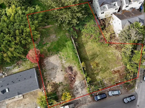 1724 N 107th Street, Seattle, WA 98117