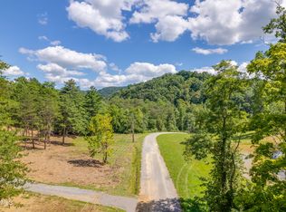 9165 Copper Valley Rd, Knoxville, TN 37938