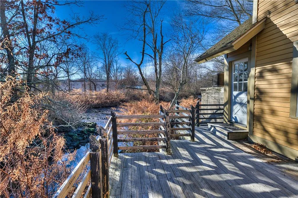 2 bed, 878 sqft, $2,300 — Photo 4