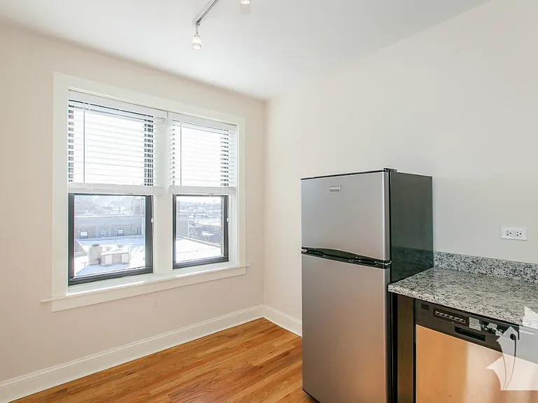 616 W Patterson Ave #301 — Photo 8