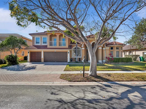 2324 SW 185th Ave, Miramar, FL 33029
