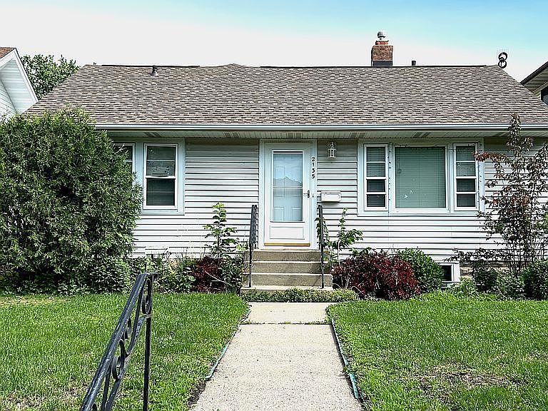 2nd image of 2134 Randolph Ave
