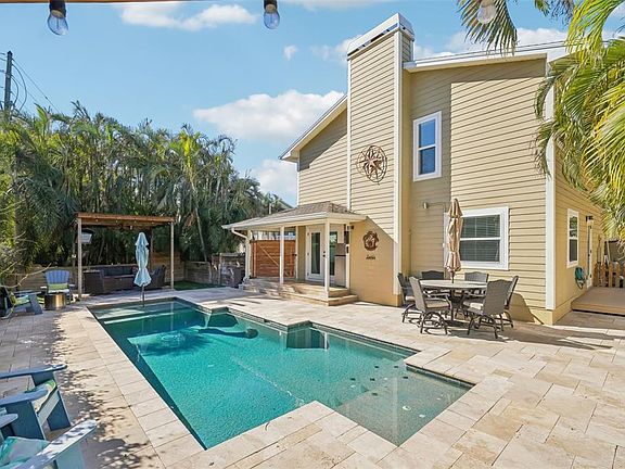 3rd image of 13945 75th Ave