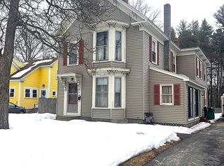 27 Dewey St #B, Rochester, NH 03867