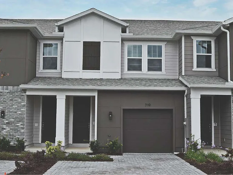 719 Southern Edge Way — Photo 1
