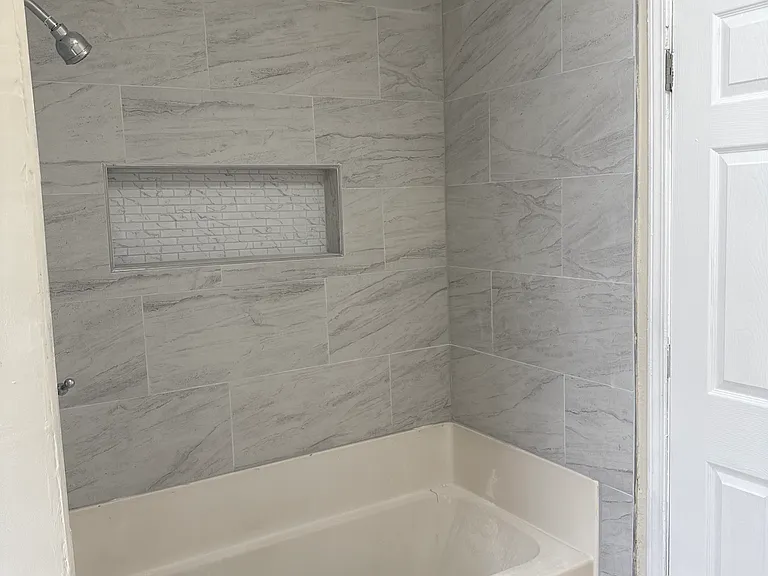 707 Douglas Ave #2 — Photo 7