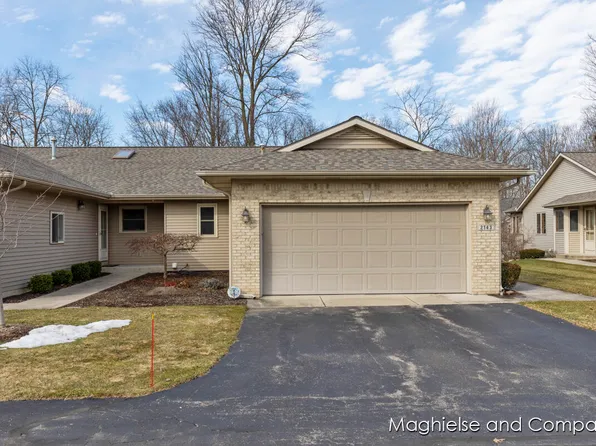 2143 Creekside Dr SW, Byron Center, MI 49315