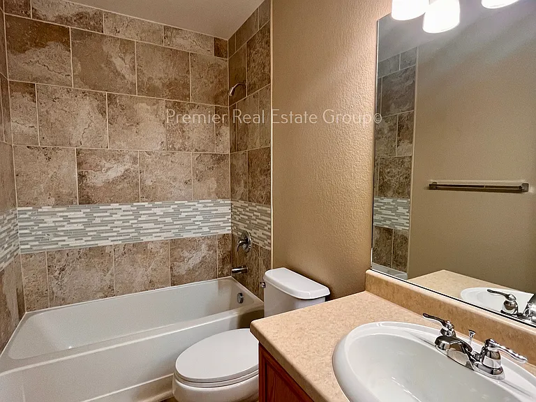 2837 Tumblewood Grv — Photo 11