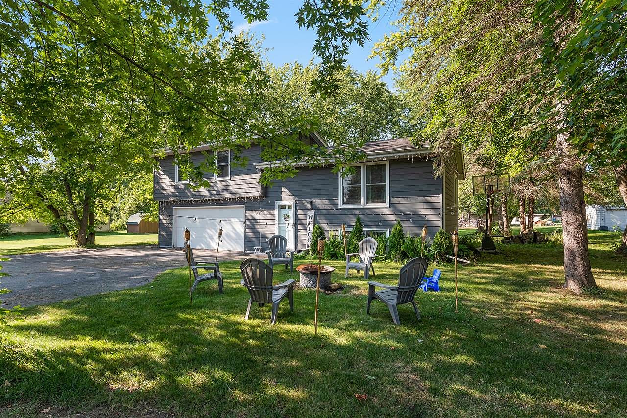 2722 Three Mile Rd, Racine, WI 53404 Zillow