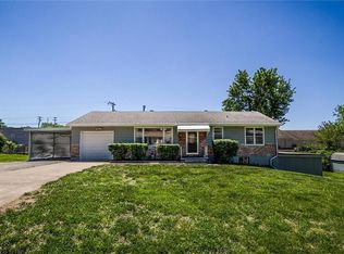 107 NE 72nd Ter, Gladstone, MO 64118