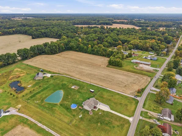 2 Belfast Rd, Goshen, OH 45122