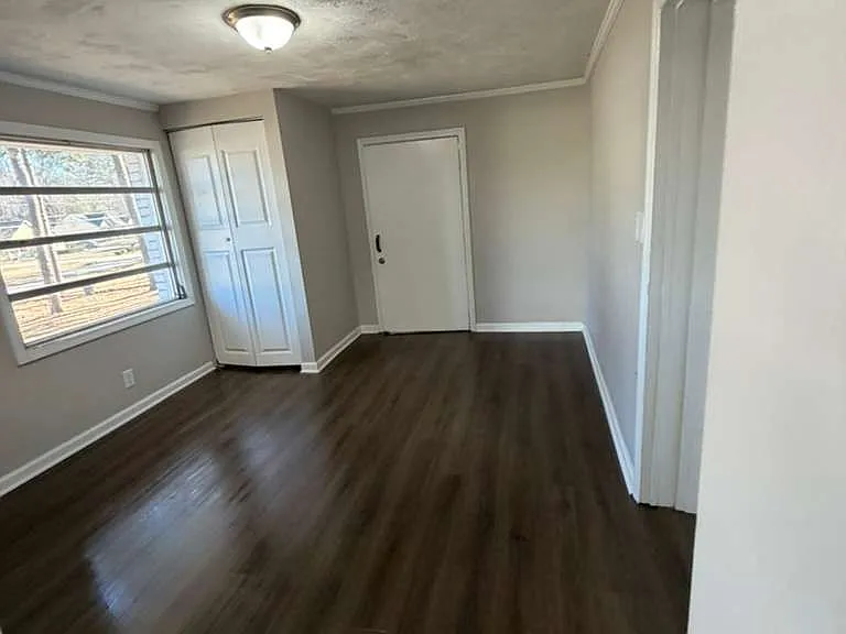 6111 Johnson Rd #MAIN — Photo 8
