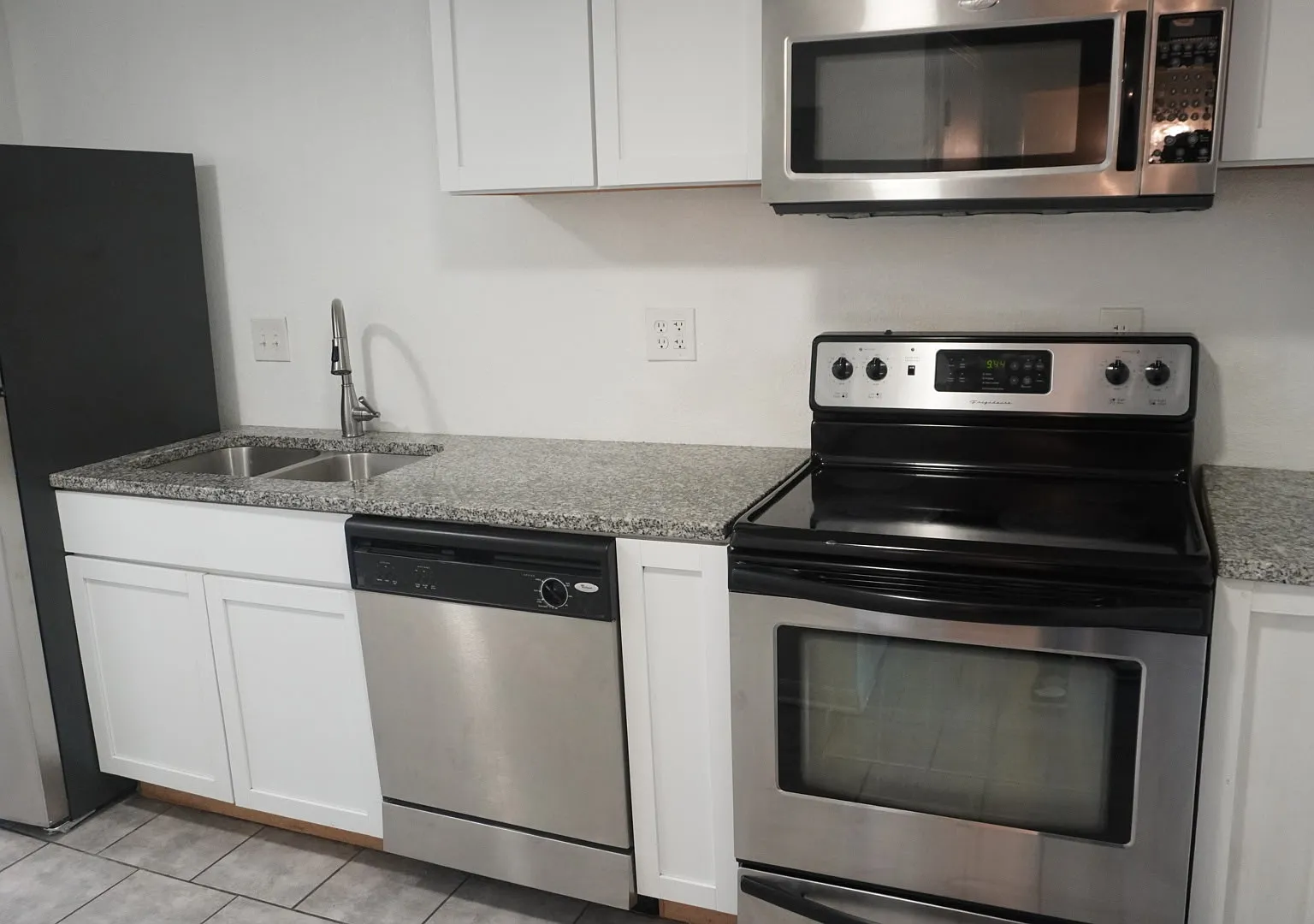 2 bed, 850 sqft, $1,188 — Photo 1