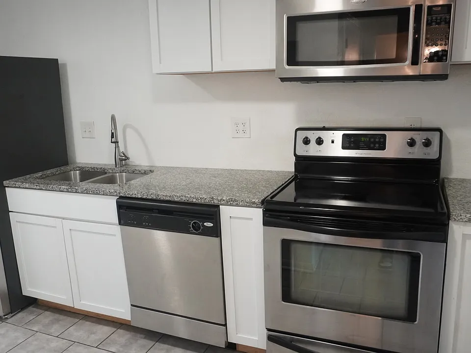 2704-2706 Benton Blvd #3N