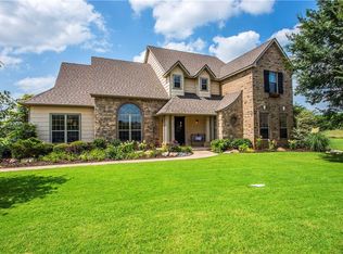 2071 Hawk Cliff Pl, Edmond, OK 73025