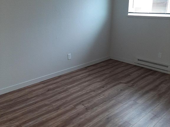 3rd image of 4801 121st St SW APT 5