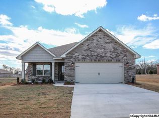 20725 Sabrina Ln, Athens, AL 35611