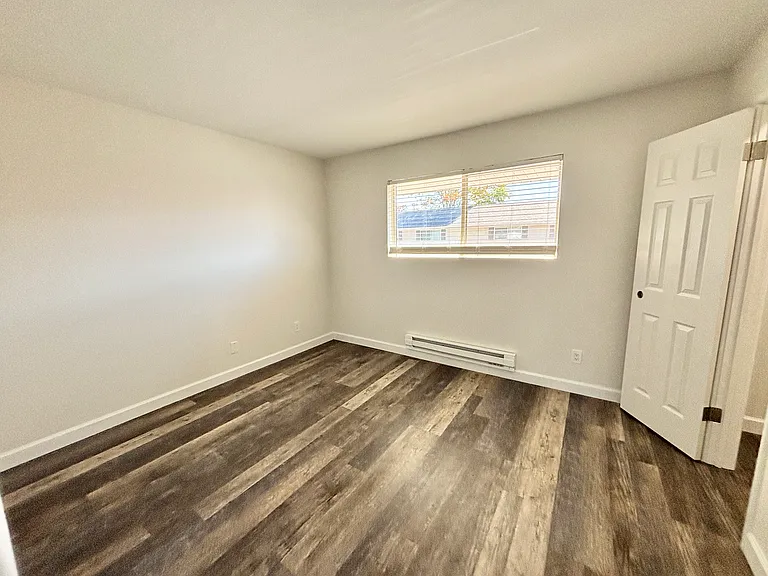 525 Schiller St #31 — Photo 9