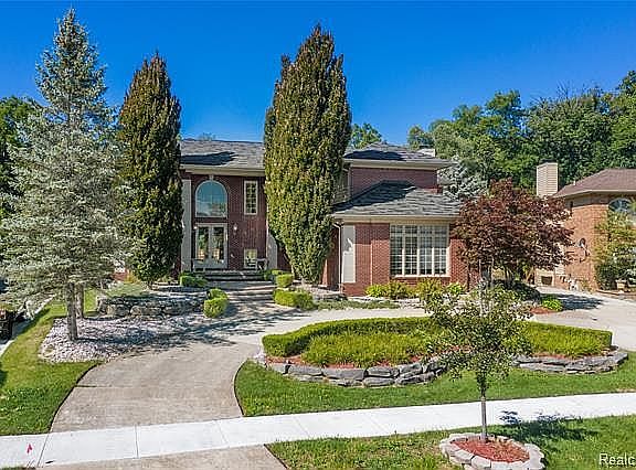 2nd image of 6302 Branford Dr