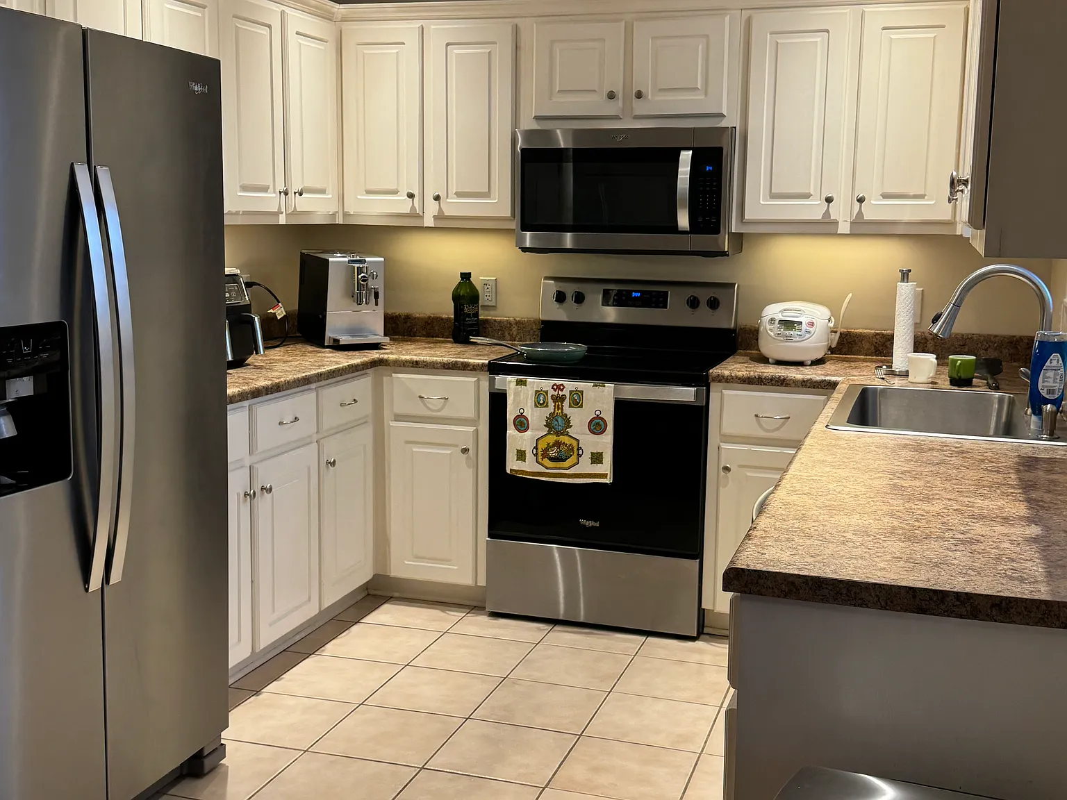 3 bed, 1389 sqft, $2,800 — Photo 3