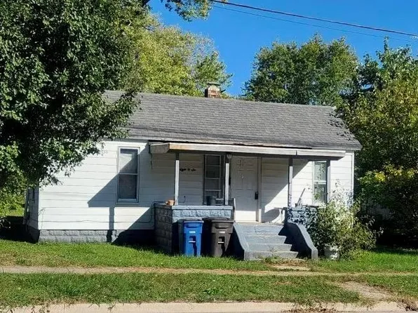 806 S Elm St, Greenville, IL 62246