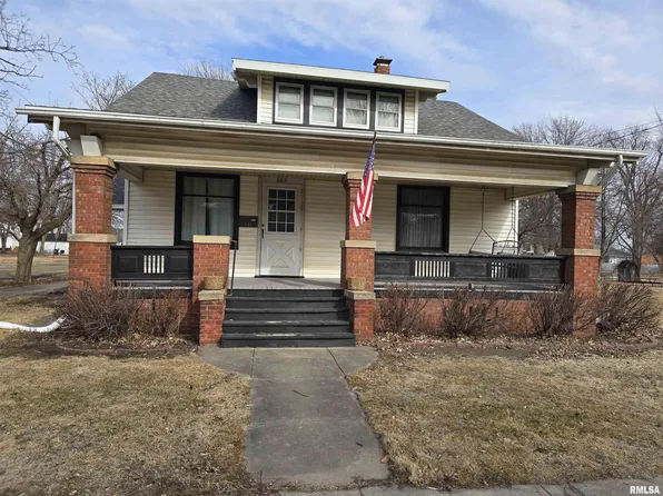 605 E Chestnut St, Canton, IL 61520