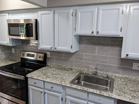 5th image of 6375 Silver Ridge Cir